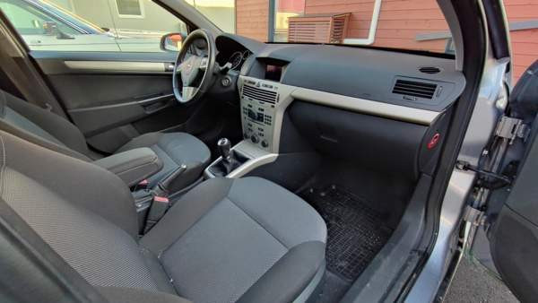 Opel Astra Хямеэнлинна - изображение 7