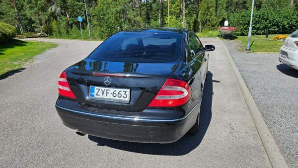 Mercedes-Benz CLK Raasepori - valokuva 2