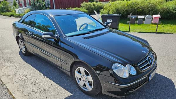 Mercedes-Benz CLK Raasepori - valokuva 1