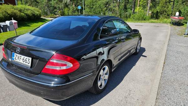 Mercedes-Benz CLK Raasepori - valokuva 3