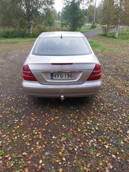 Mercedes-Benz E Торнио - изображение 3