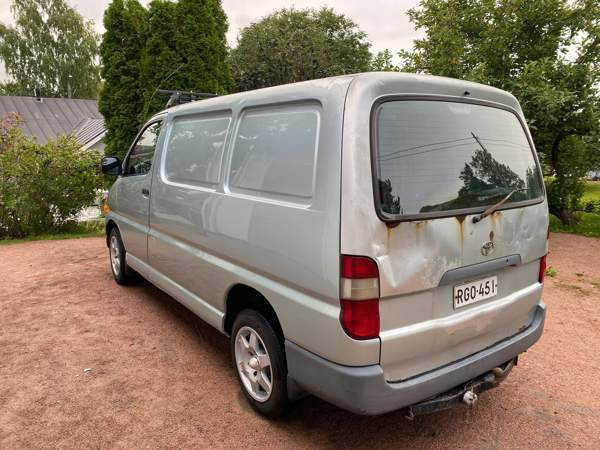 Toyota Hiace Hamina - valokuva 2