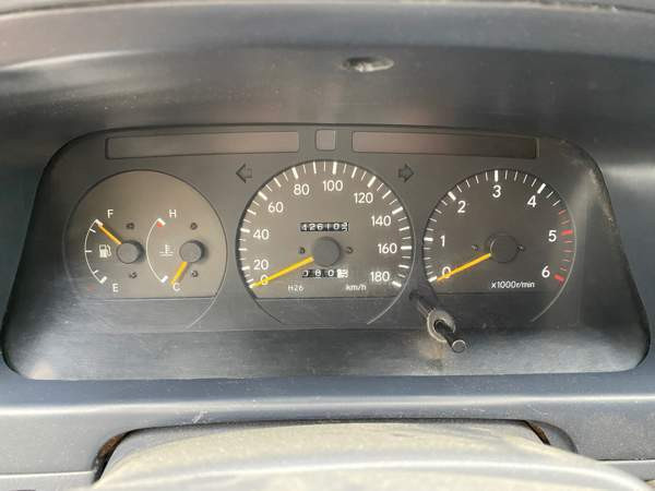 Toyota Hiace Hamina - valokuva 7