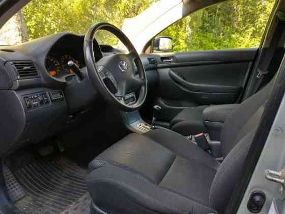 Toyota Avensis Каяни
