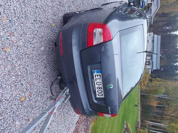Skoda Octavia Luga - valokuva 3