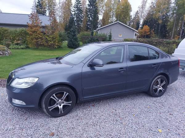 Skoda Octavia Luga - valokuva 1