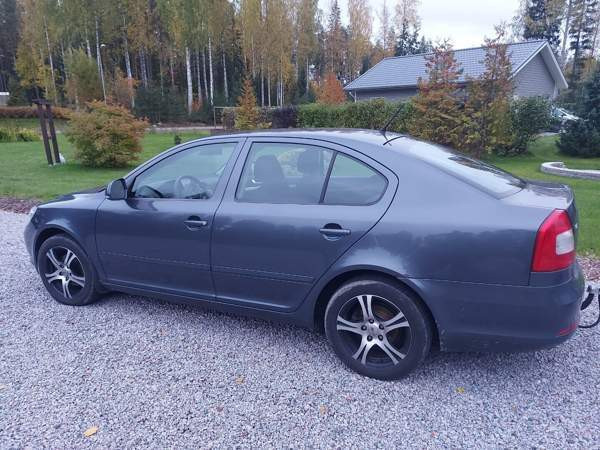 Skoda Octavia Luga - valokuva 2