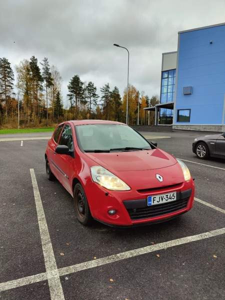 Renault Clio Äänekoski - valokuva 2