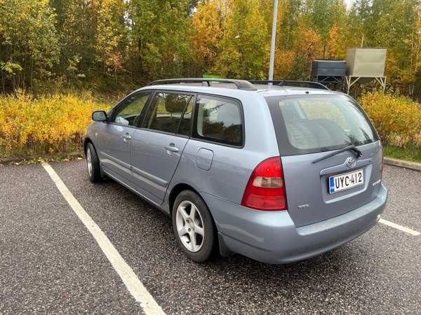 Toyota Corolla Espoo - valokuva 4