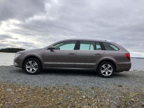 Skoda Superb Йоэнсуу - изображение 8