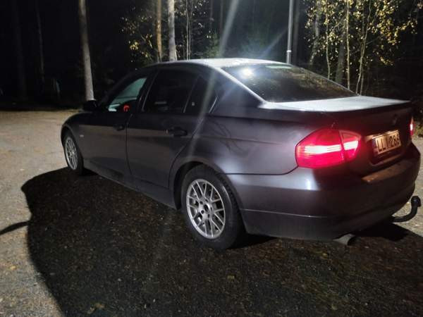 BMW 320 Hyvinkää - valokuva 5