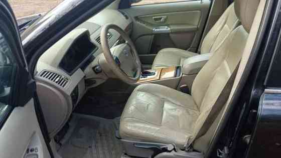 Volvo XC90 Nummi-Pusula