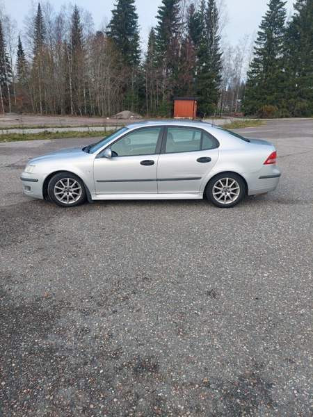 Saab 9-3 Glebychevo - valokuva 2