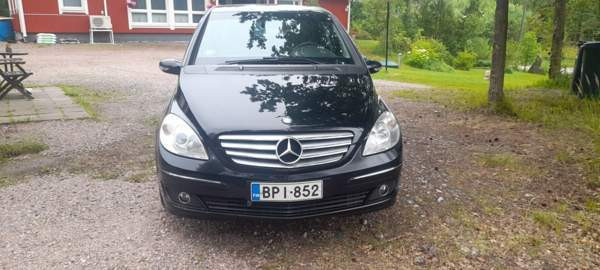 Mercedes-Benz 200 Porvoo - photo 1