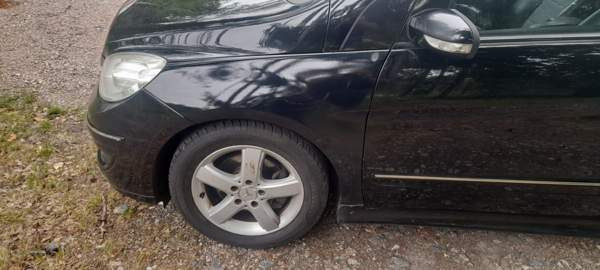 Mercedes-Benz 200 Porvoo - photo 5