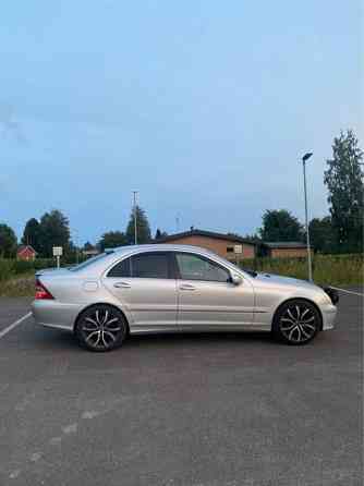 Mercedes-Benz C Tornio