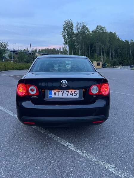 Volkswagen Jetta Vantaa - valokuva 4