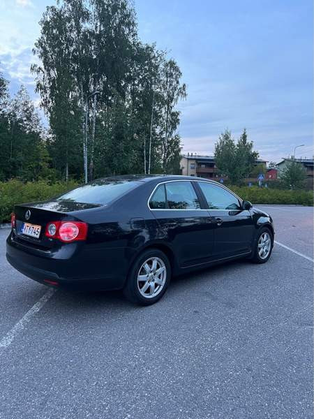 Volkswagen Jetta Vantaa - valokuva 3