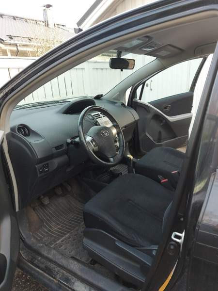 Toyota Yaris Вантаа - изображение 8