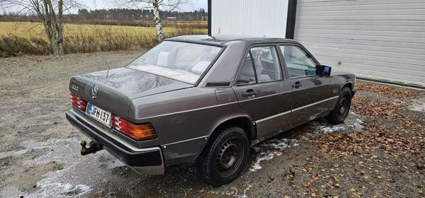 Mercedes-Benz 190 Seinäjoki - valokuva 4