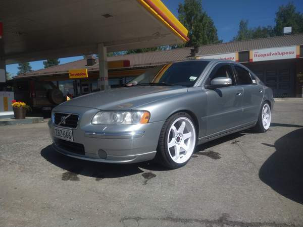 Volvo S60 Каяни - изображение 1