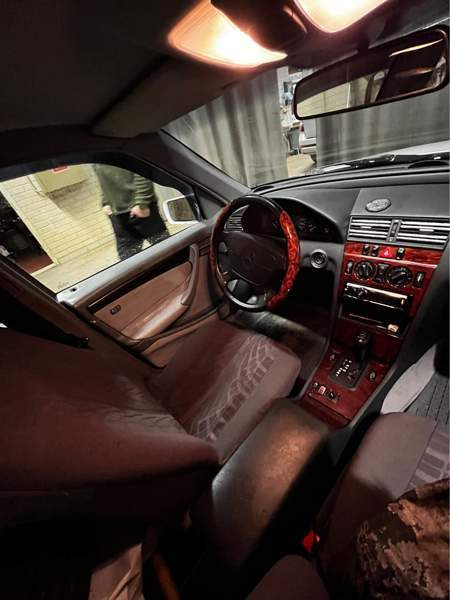 Mercedes-Benz C Kempele - valokuva 4