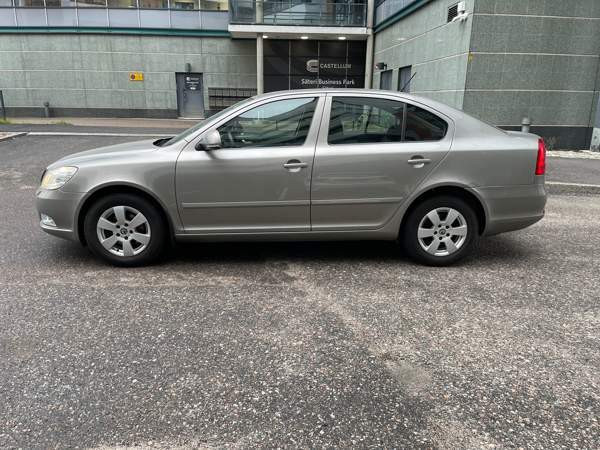 Skoda Octavia Vantaa - valokuva 3