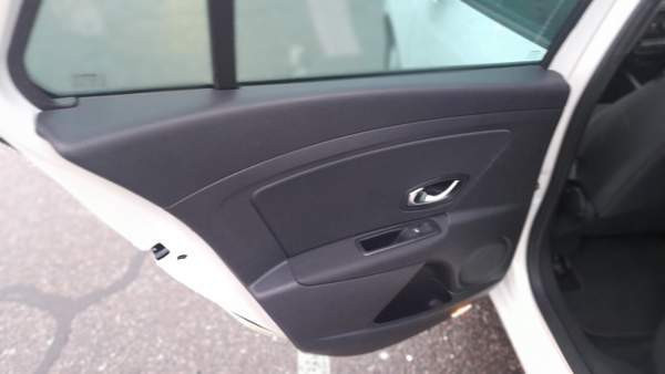 Renault Megane Lohja - valokuva 6