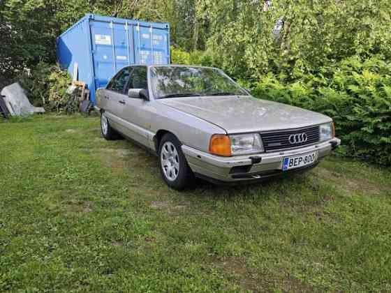 Audi 100 Рованиеми