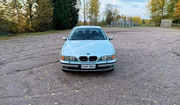 BMW 523 Riihimäki - valokuva 2