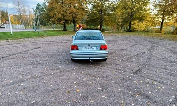 BMW 523 Riihimäki - valokuva 4