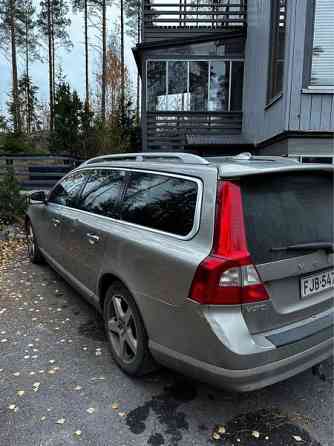 Volvo V70 Maentsaelae
