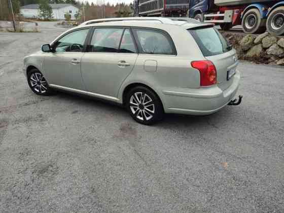 Toyota Avensis Nokia