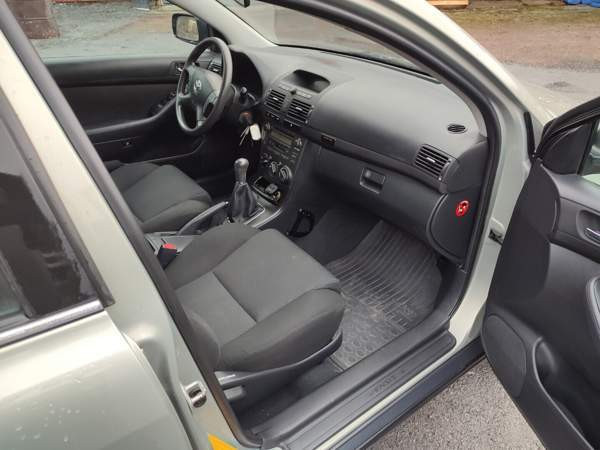 Toyota Avensis Nokia - photo 7