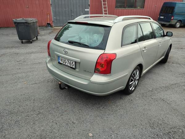 Toyota Avensis Nokia - photo 4