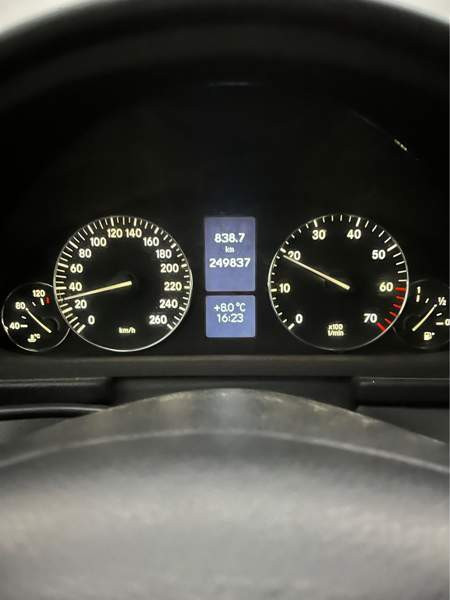 Mercedes-Benz 180 Isokyrö - изображение 6