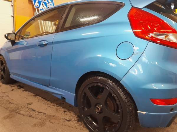 Ford Fiesta Vantaa - valokuva 6