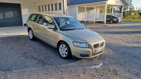 Volvo V50 Вааса - изображение 1