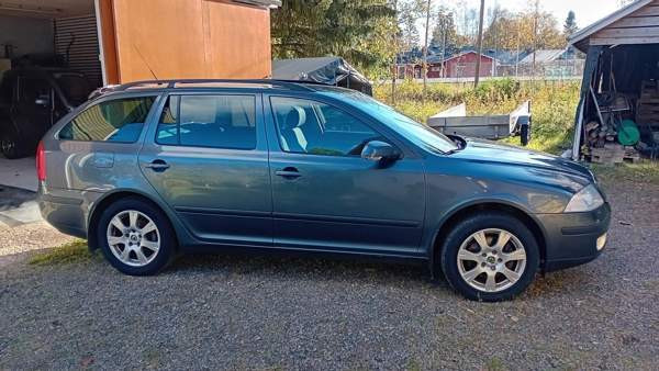 Skoda Octavia Raahe - valokuva 3