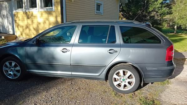 Skoda Octavia Raahe - valokuva 2