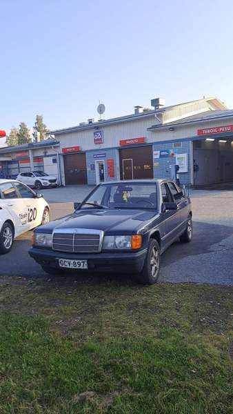Mercedes-Benz 190 Rautalampi - изображение 1