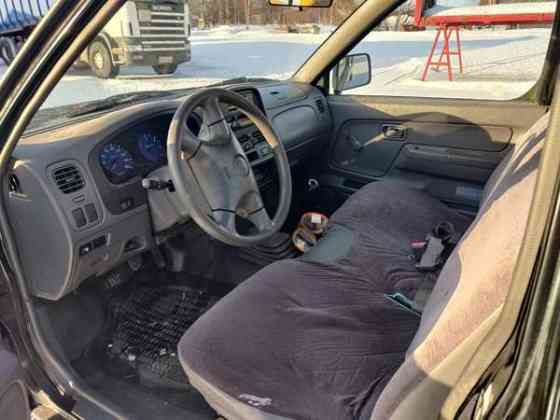 Nissan Pickup Tornio