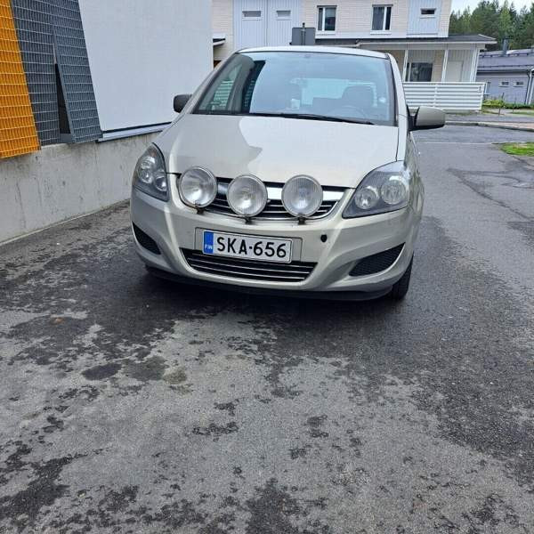 Opel Zafira Kuopio - valokuva 2