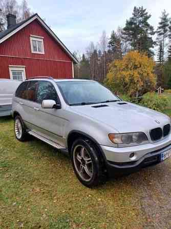 BMW X5 Pöytyä