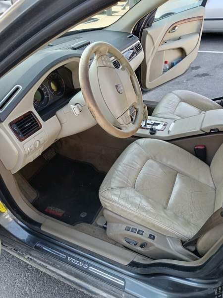 Volvo V70 Yaroslavl' - valokuva 3