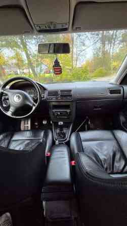 Volkswagen Golf Luoto