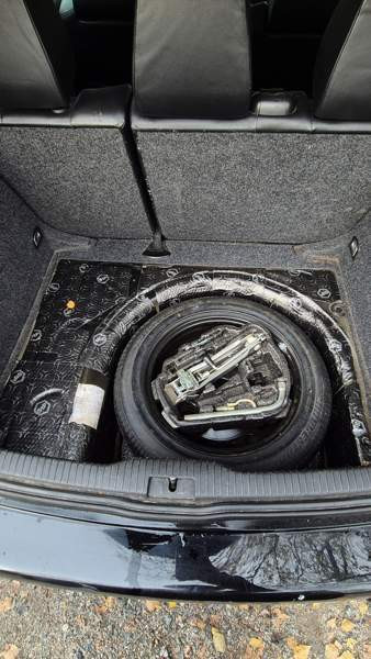 Volkswagen Golf Luoto - valokuva 3