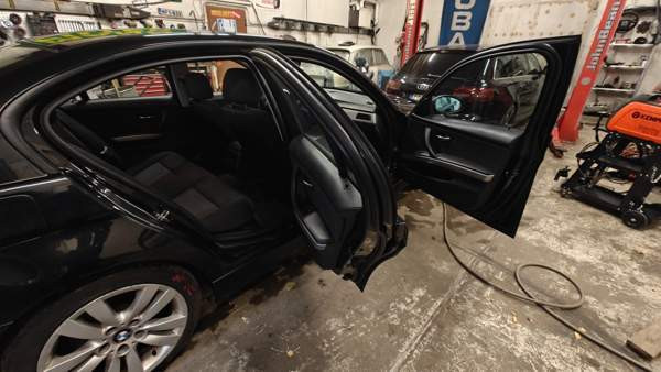 BMW 318 Kuopio - valokuva 5