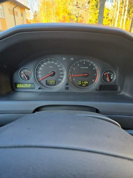 Volvo V70 Naantali - valokuva 5