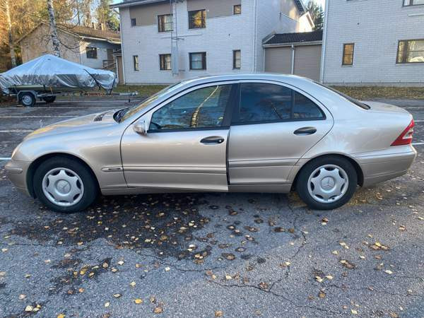 Mercedes-Benz C Espoo – foto 1